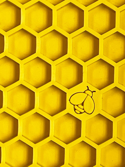 SodaPup Honeycomb eMat Lick Mat for Dogs & Cats – USA Made